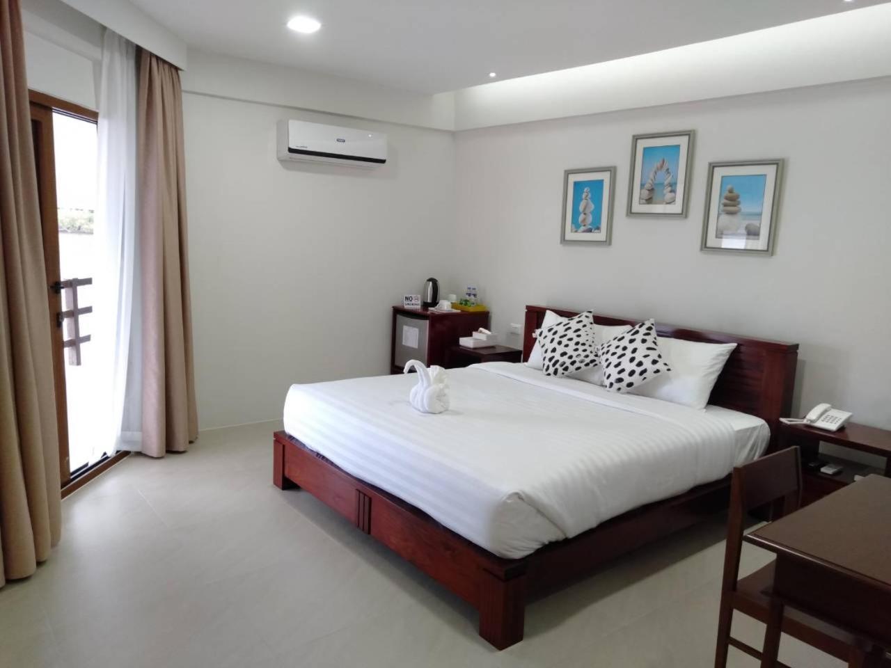 Nirvana Resort Puerto Galera Dış mekan fotoğraf