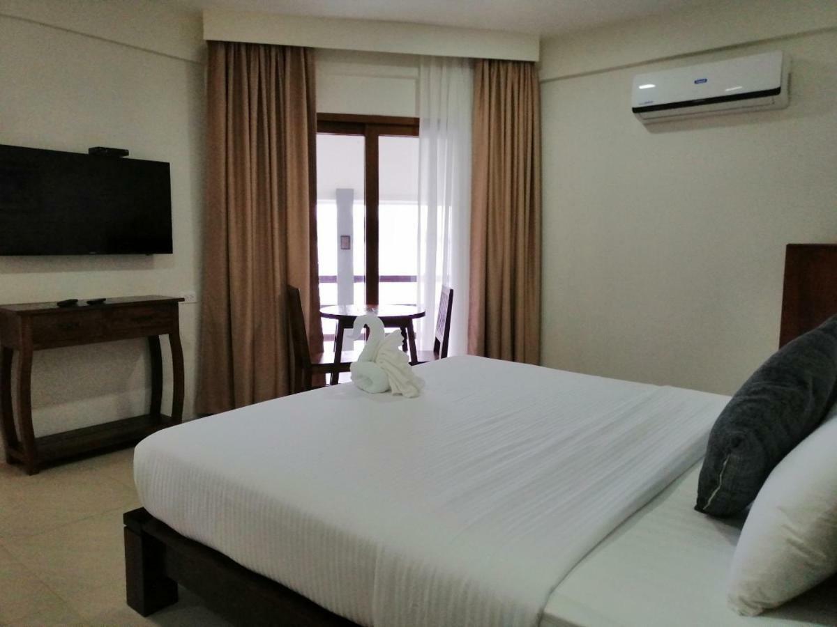 Nirvana Resort Puerto Galera Dış mekan fotoğraf