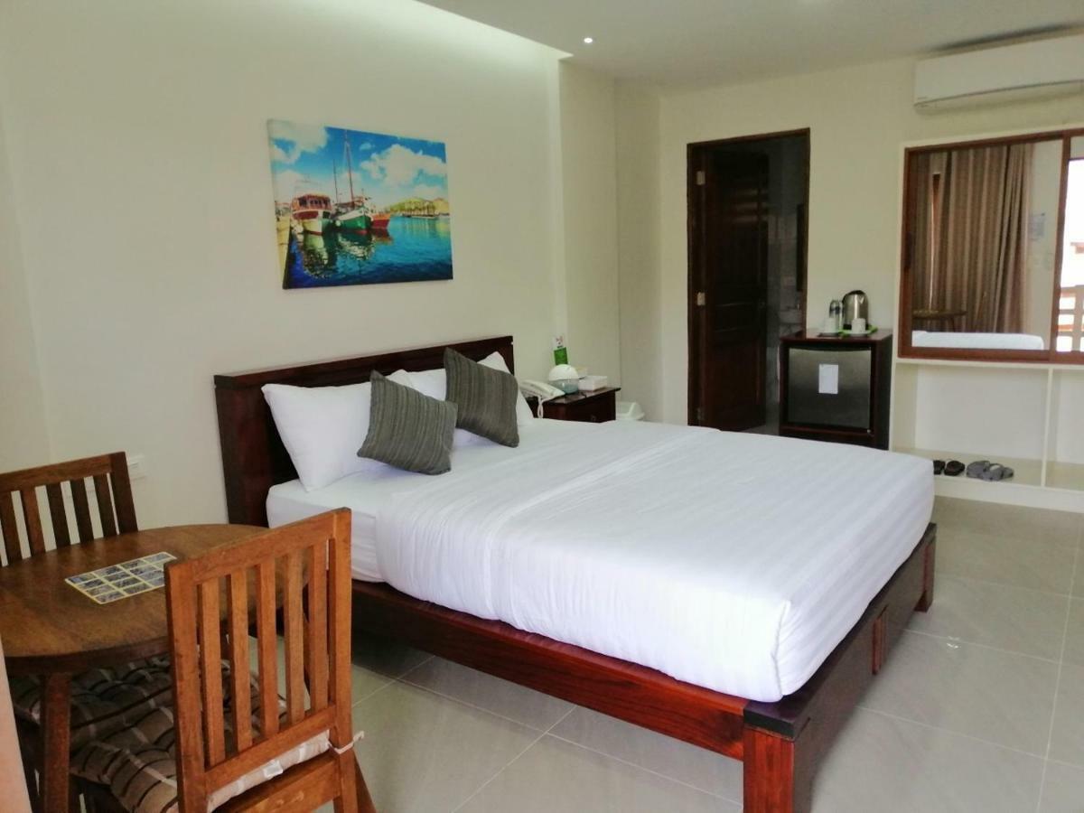 Nirvana Resort Puerto Galera Dış mekan fotoğraf